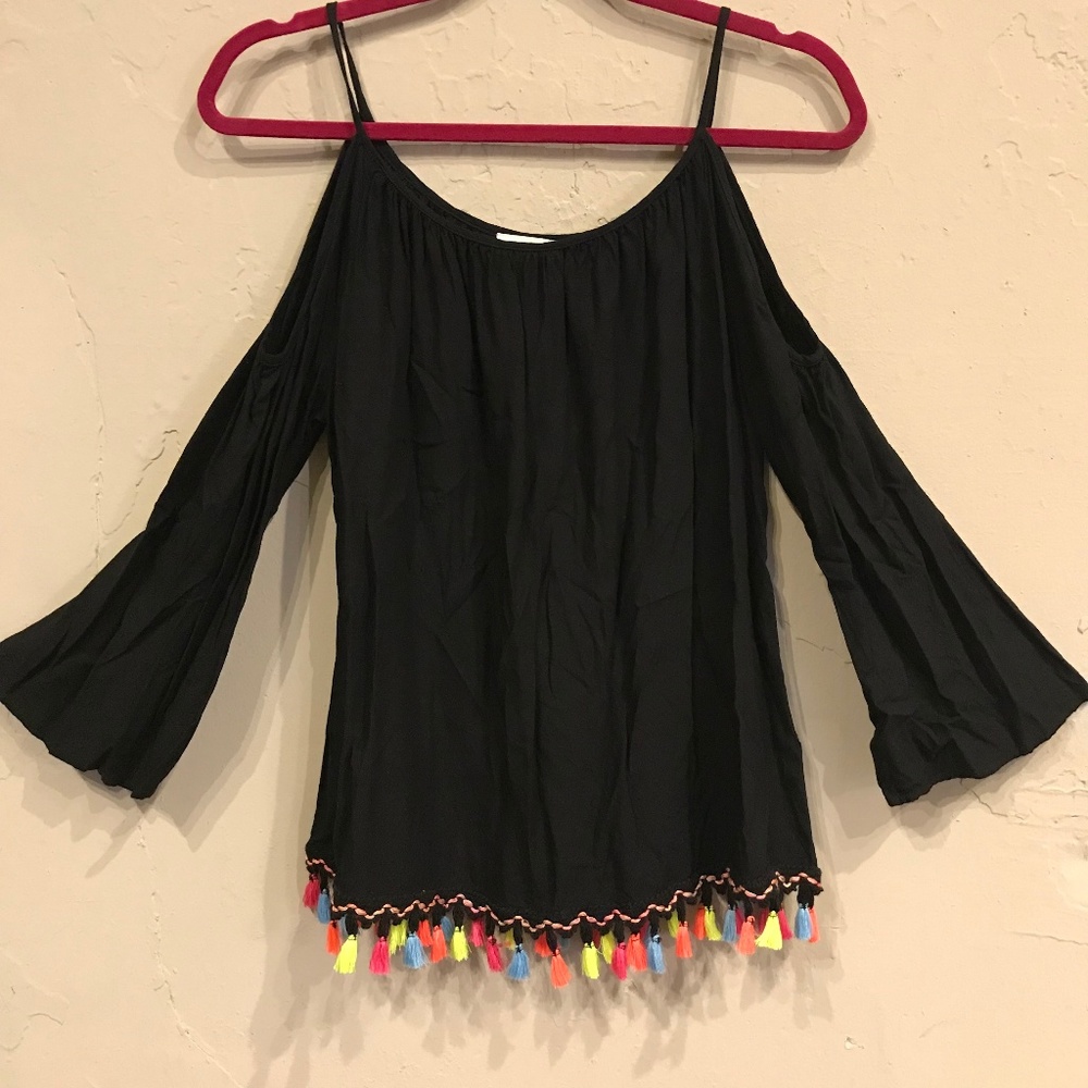 Cute Cold-shoulder Top